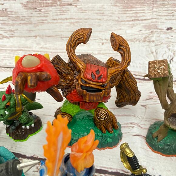 ACTIVISION Skylanders Video Game Character Game Pieces - Picture 4 of 10